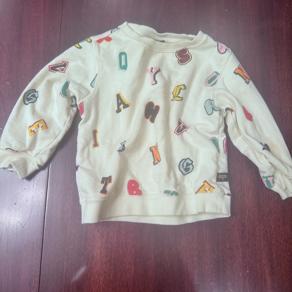 Unisex 2T Cream Rowing Blazers for Target sweatshirt with alphabet pattern